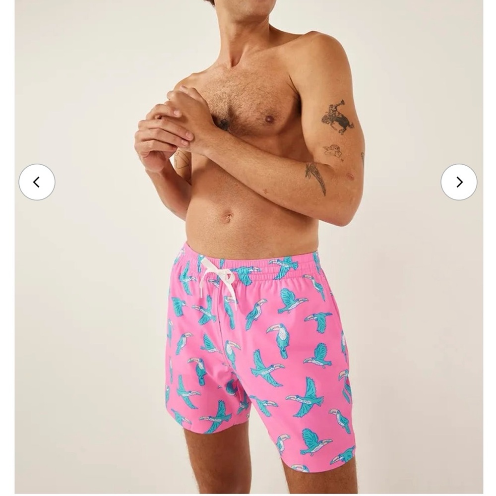 Men's Chubbies swim shorts pink with blue birds